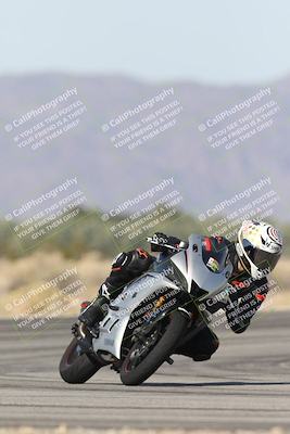 media/Nov-30-2025-TrackXperience (Sun) [[c0061d280f]]/3-Level 1/Session 3 (Turn 16)/